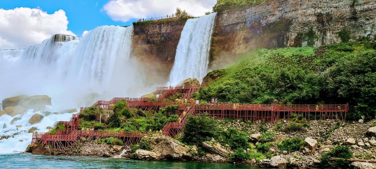 Wyndham Garden at Niagara Falls Hotell Exteriör bild